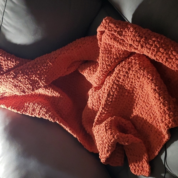 NEW- Handmade Chunky Fall Blanket- Burnt Orange - Picture 1 of 6